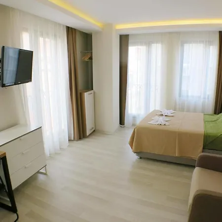 Apartman Holas *